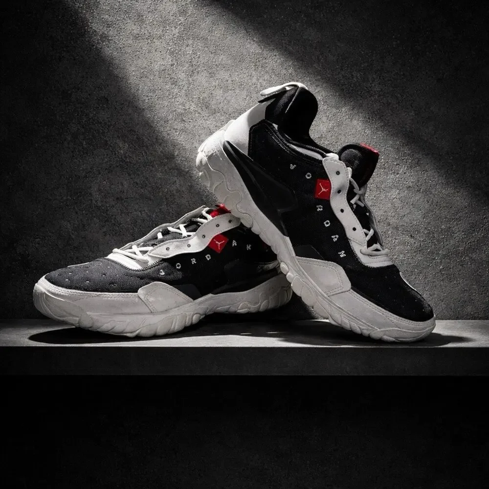 Jordan Delta 2 Chicago Bulls Black White Red Low Top Lace Up Athletic Sneakers